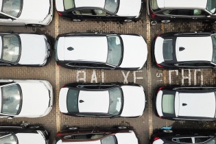 Quảng Nam đề xuất xe dưới 16 chỗ được làm thủ tục hải quan tại cửa khẩu Chu Lai