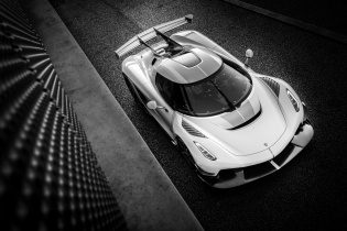 Koenigsegg Jesko đẹp không tì vết lần đầu dạo phố