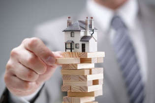 Chuyên gia tài chính: Mua nhà là khoản đầu tư tồi tệ 