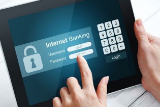 Nhà thầu được thực hiện bảo đảm dự thầu bằng hình thức chuyển khoản eBanking?