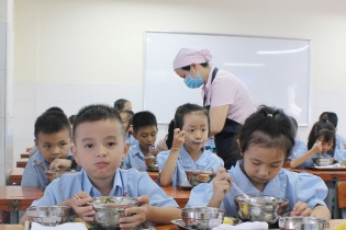 Triển khai dự án Bữa ăn học đường tại Thái Bình