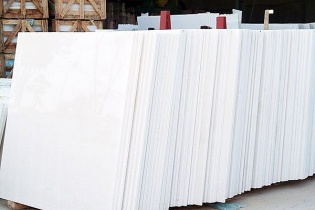 Hải quan siết kiểm tra mặt hàng đá nhân tạo nhập khẩu