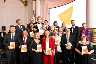 Apollo English vào chung kết The PIEoneer Awards 2019