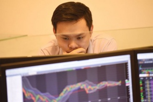 Thị trường chứng khoán: Quỹ mở nhọc nhằn kiếm lãi