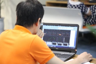 Thị trường chứng khoán: Cổ phiếu dược, mua có được?
