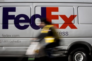 Trung Quốc cân nhắc đưa FedEx vào danh sách đen