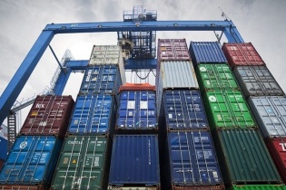 13.737 container phế liệu "nằm chờ" tại các cảng biển