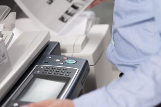 Gói thầu mua sắm không quá 100 triệu đồng áp dụng theo hình thức nào?