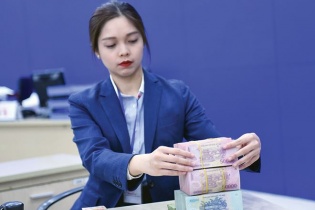 Lãi suất quý III khó lòng nổi sóng