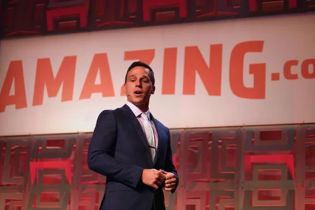 Triệu phú tự thân gợi ý cách để 100 USD "đẻ" ra 1 triệu USD