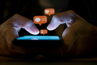 Vì sao con người nghiện mạng xã hội Facebook, Twitter...?