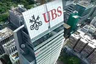 "Chém" phí dịch vụ quá cao, ngân hàng UBS lĩnh án phạt