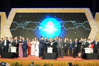 Thủ tướng cùng các tập đoàn lớn tại diễn đàn Nâng tầm kỹ năng lao động Việt Nam
