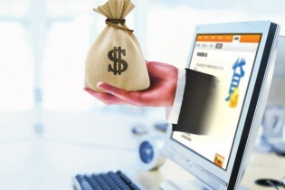 Cần cẩn trọng khi vay tiền trực tuyến