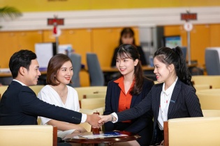 Mở cửa ngân hàng theo lộ trình phù hợp