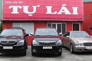 Thuê xe tự lái dịp Tết: Tiền nhiều cũng khó có xe