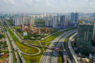 Suýt mất tiền tỷ vì mới nhận nửa tiền bán nhà đã bàn giao chìa khóa