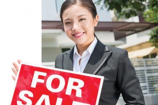 Vợ tôi làm môi giới địa ốc!