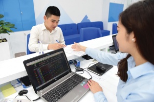 Thị trường chứng khoán: Về vùng đáng mua, sẽ có cuộc đua bắt đáy?