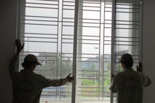 Nhà thầu lắp cửa phải có chứng chỉ năng lực hoạt động xây dựng?