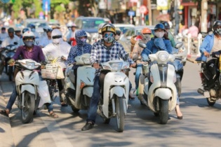 Dự báo thời tiết hôm nay 25/3: Bắc Bộ có mưa dông, Nam Bộ nắng nóng cao độ