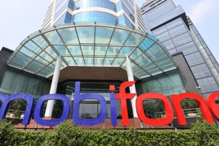 MobiFone miễn phí cước di động cho y bác sĩ, cán bộ tuyến đầu 