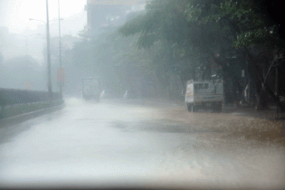 Dự báo thời tiết hôm nay 8/4: Mưa dông trải khắp ba miền