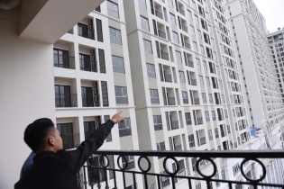 Chìm xuồng vì lướt sóng chung cư