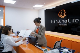 Hanwha Life Việt Nam chi trả hơn 21 tỷ đồng quyền lợi bảo hiểm cho khách hàng