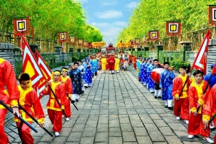 Phát triển Việt Trì trở thành thành phố lễ hội về với cội nguồn dân tộc Việt Nam