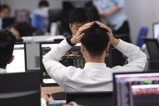 Thị trường chứng khoán: Cổ phiếu nóng dễ gây bỏng tay