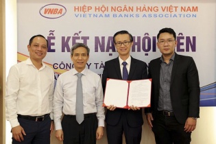 FE CREDIT trở thành hội viên Hiệp hội Ngân hàng Việt Nam