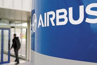 EU yêu cầu Mỹ dỡ bỏ thuế đánh vào máy bay Airbus