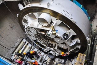 FECON: Doanh thu 6 tháng đạt gần 1.200 tỷ đồng, nhận gói thầu khoan hầm metro Hà Nội