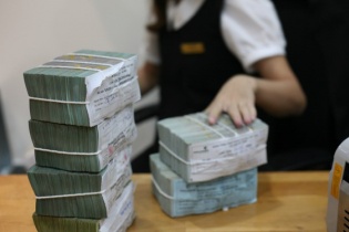 Điều chỉnh, giao bổ sung kế hoạch đầu tư trung hạn vốn ngân sách trung ương