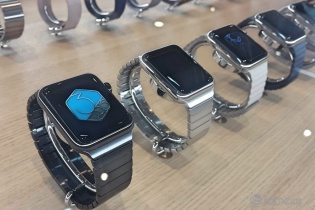 Apple Watch đời cũ giảm giá cả triệu đồng