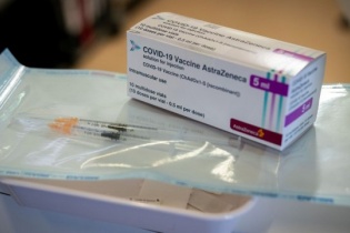 Hà Lan ngừng tiêm vaccine AstraZeneca