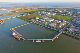 Đầu tư xây dựng khu công nghiệp và khu phi thuế quan Xuân Cầu 752 ha tại khu vực Cảng Lạch Huyện