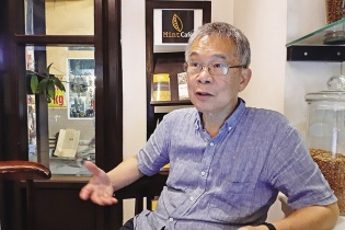 Người con Sài Gòn và hành trình đi để trở về