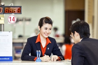 Nhà băng đẩy mạnh ký hợp tác độc quyền bán bảo hiểm