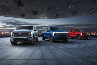 Ford trình làng bán tải điện F150 Lightning, về gara khách hàng vào năm tới