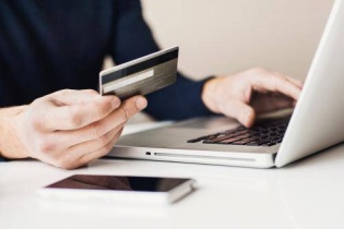 LienVietPostBank tặng quà tới 30 triệu đồng cho khách giao dịch qua thẻ tín dụng   