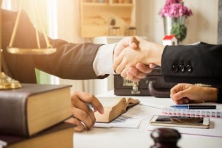 Được phép chỉ định thầu cho nhà thầu là cá nhân?