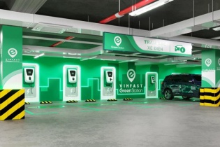 Xe điện VinFast sẽ ưu việt thế nào với pin thể rắn, sạc siêu nhanh?
