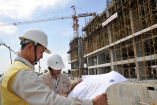 Đánh giá nhân sự trong hồ sơ dự thầu