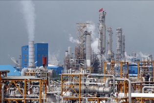 OPEC+ duy trì mức tăng sản lượng dầu mỏ theo thoả thuận