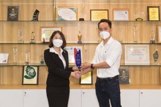 Hệ thống nhà thuốc FPT Long Châu dẫn đầu thị phần bán lẻ thuốc, thiết bị y tế