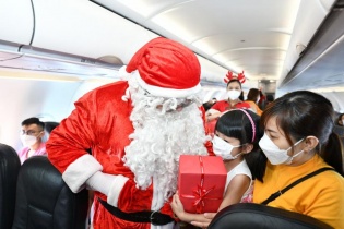 Viết tiếp những câu chuyện Giáng sinh đầy ắp niềm vui cùng Vietjet