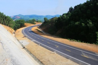 Phấn đấu khởi công cao tốc Tân Phú - Bảo Lộc trong tháng 10/2022 và hoàn thành trong năm 2025