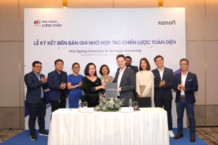 FPT Long Châu ký kết hợp tác chiến lược toàn diện với Sanofi CHC